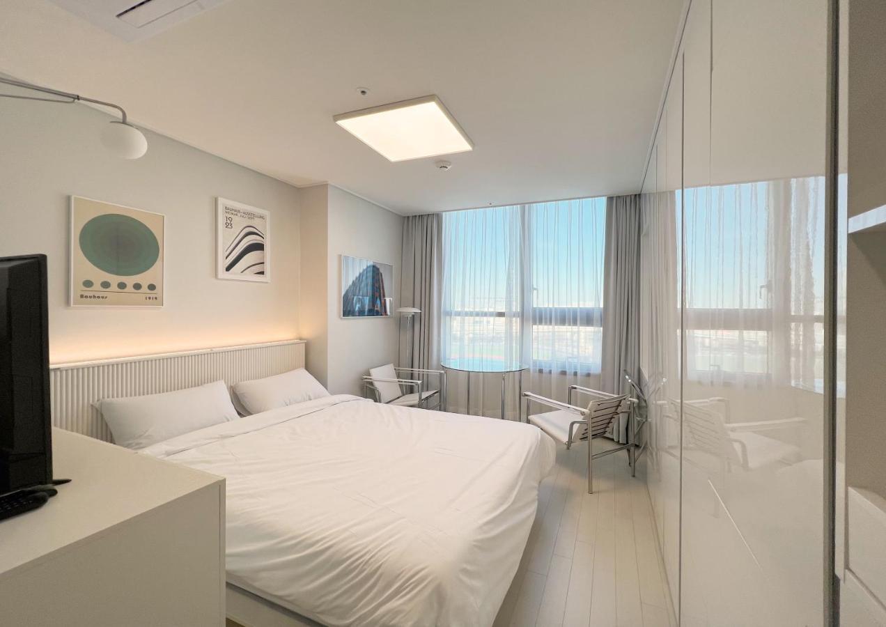 Appartamento Uh Flat The Songdo Incheon Esterno foto