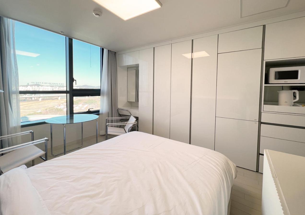 Appartamento Uh Flat The Songdo Incheon Esterno foto